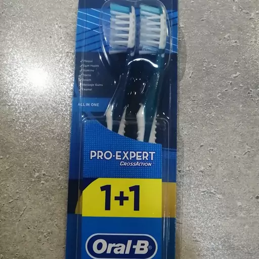 مسواک دوقلوی Oral-B مدل 1+1 Pro Expert