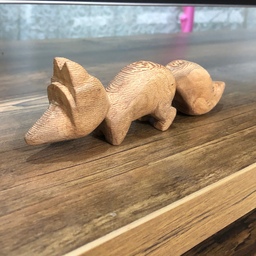 روباه چوبی دست ساز ساخته شده با چوب چنار در ابعاد 17 در 6 سانتیمتر
