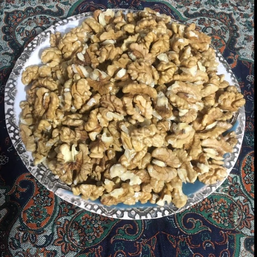 مغز گردوی سفید و پر چرب  500 گرمی خوانسار