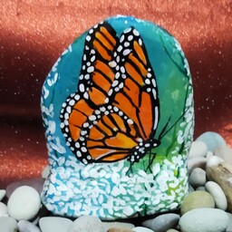 نقاشی روی سنگ  ، طرح پروانه6