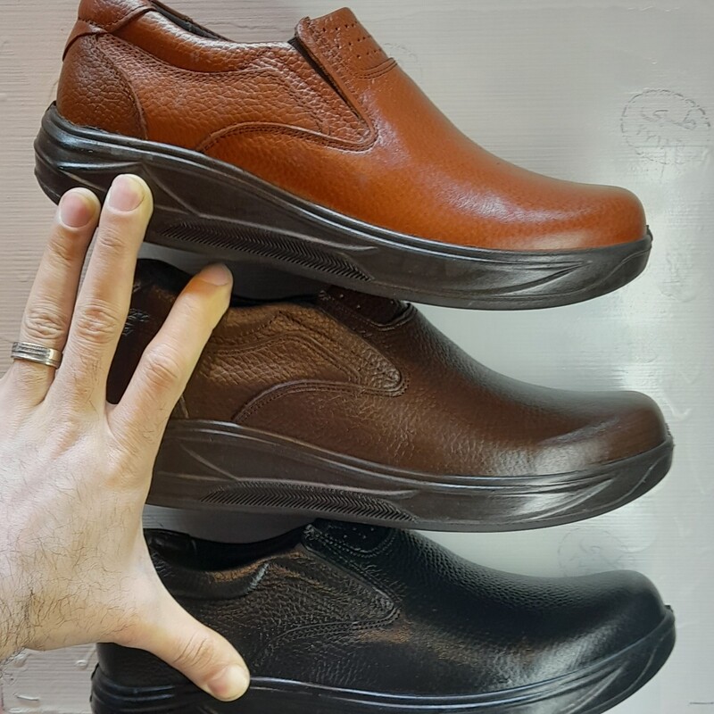 کفش مردانه طبی تمام چرم طبیعی پوست خالص گاو راحتی روزمره تولید کارخانه ای تبریز مخصوص کمر زانو پاشنه پا پیاده روی بی بند