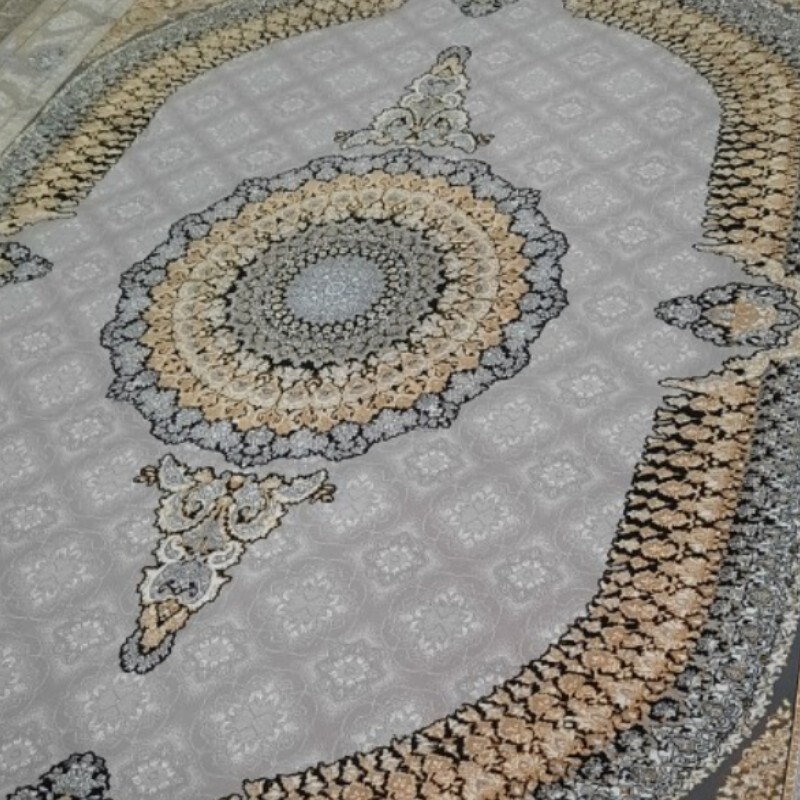 فرش ماشینی ارزان قیمت 6 متری 500 شانه طرح 700 مدل عارف رنگ فیلی