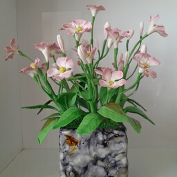 گل  پنج پر  خمیری با گلدان سرامیکی قابل سفارش در رنگهای دلخواه شما