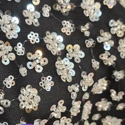 پارچه تور شکوفه ای ملیله دوزی پولک دوزی پرکار عرض 150مفید . مناسب برای لباس محلی و مجلسی