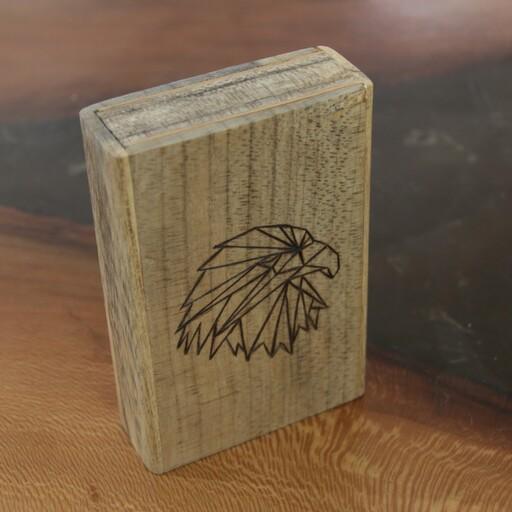 جاسیگاری چوبی طرح عقاب - چوب افرا درجه یک- سوخت نگاری شده با سر عقاب - مناسب سیگار سایز معمولی