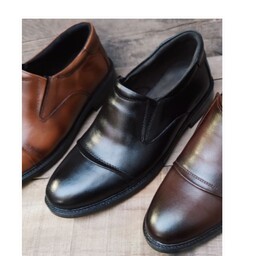کفش مردانه چرم طبیعی  با زیره پیو وپنجه پهن فوق العاده و راحت وزیبا وبا ضمانت کیفیت سایز40و43