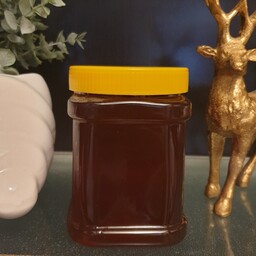 عسل کاملا طبیعی 