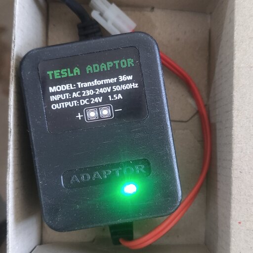 اداپتور 24 ولت 1.5 آمپری چراغدار دستگاه تصفیه آب خانگی