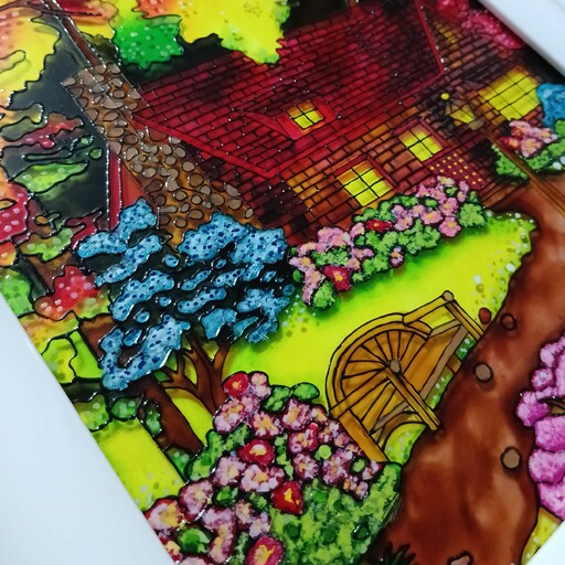 تابلو ویترای طرح کلبه ای در جنگل (نقاشی روی شیشه)