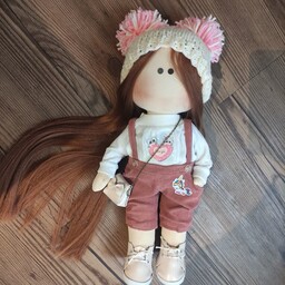 عروسک روسی زیبا