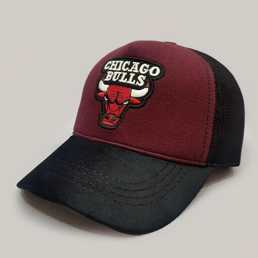 کلاه کپ مشکی و زرشکی طرح گاو Chicago Bulls کد 7750