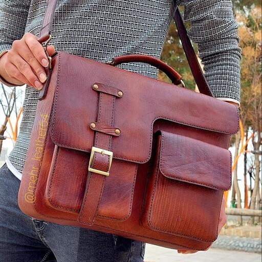 کیف اداری مردانه با چرم طبیعی کاملا دست دوز قابل اجرا در رنگ های مختلف کد 2618