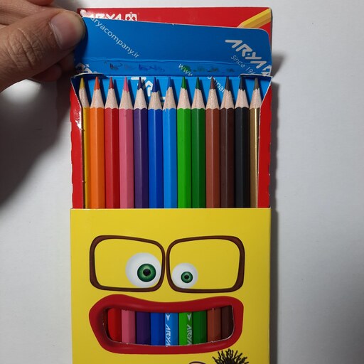 مداد رنگی 13 رنگ آریا با کیفیت بالا و قیمت مناسب