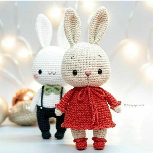 خانم و آقای خرگوش بافته شده با کاموای مرغوب ایرانی و الیاف ضد حساسیت قابل شستشو در رنگبندی دلخواه مشتری 