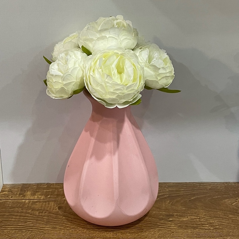 گل مصنوعی پیونی به همراه گلدان با رنگ بندی متنوع