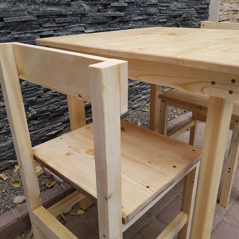 میز و 2 صندلی چوبی