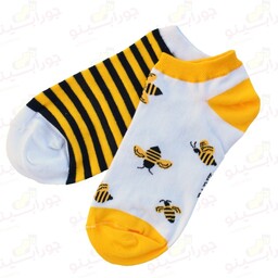 جوراب تا به تا  طرح زنبوری  اسپرت   بچگانه دارای سایزبندی  از نوزادی تا  10 سال 
