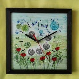 ساعت دیواری آمینا تلفیق کاشی و شیشه طرح  چهار قل و گل شقایق ( قاب قهوه ای)