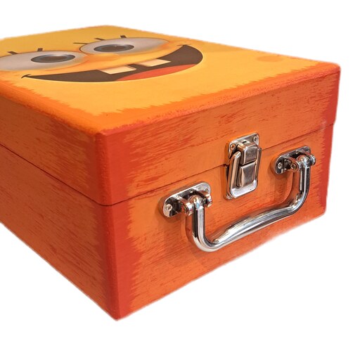 جعبه هدیه مدل چمدان چوبی طرح باب اسفنجی