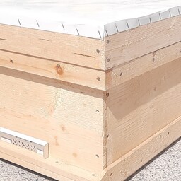 کندوی چوبی زنبور عسل همراه با ورق گالوانیزه با هزینه ارسال
