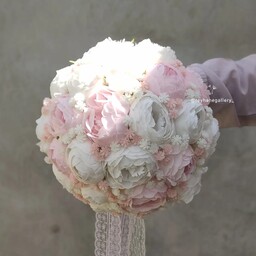 دسته گل عروس مصنوعی تمام پیونی رنگ صورتی سفید با تعداد گل بالا