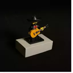 لگو مینی فیگور انتخابی سری 16 کد 71013 آیتم Mariachi
Lego Minifigures Series 16 Mariachi 71013