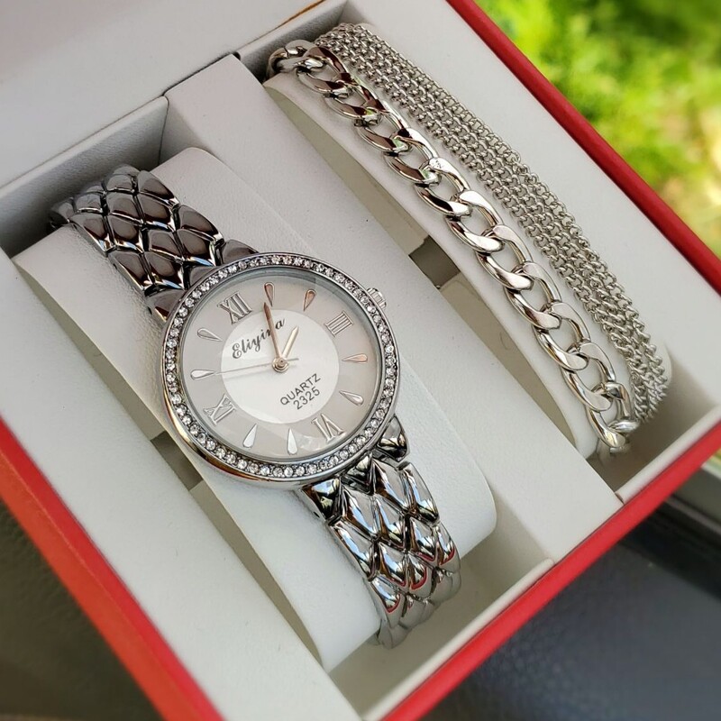 ست ساعت زنانه با دستبند شیک نقره ای 
