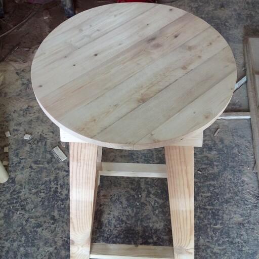 میز چوبی( پایه کلمن)  ارتفاع  90 الی یک متر 