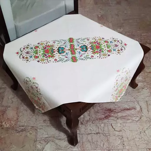 رومیزی مخمل  100x100 طرح رستا  کرم   آرت مان