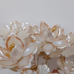 گل رز کلوعه لب طلایی کریستالی
