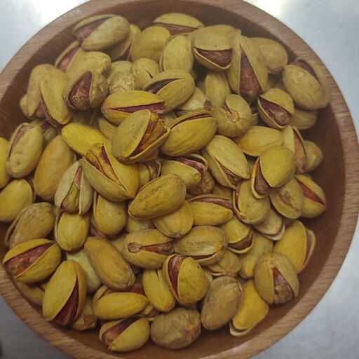 پسته احمدآقایی زعفرانی(300 گرم خالص)