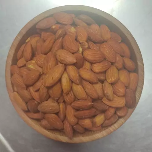 مغز بادام درختی لیمویی زعفرانی(500 گرم خالص)