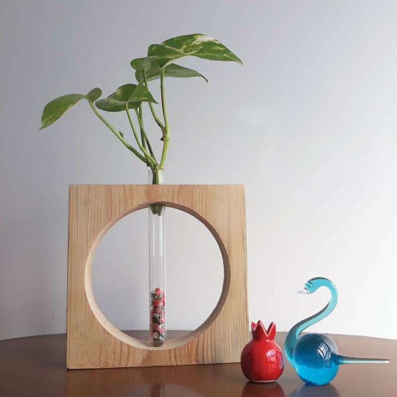 دست ساز  دکوری ترکیبی شیک از چوب و شیشه در ابعاد 15 در 15 