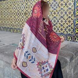 روسری با طرح گلیم ایرانی بسیار خاص و جذاب  طراحی و تولید انحصاری گالری ماهور 