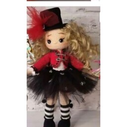 عروسک بافتنی دختر شعبده باز( محصولات بافتنی 