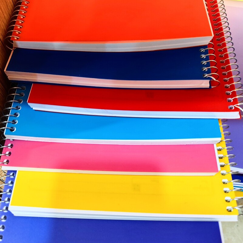 دفتر سیمی خطدار  100 برگ طرح رنگی ساده