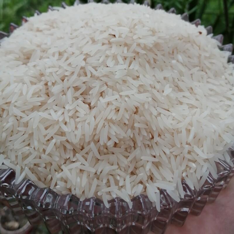 برنج فجر درجه یک  خوش طعم و خوش پخت  محصول شالیزار های خودمون کیلویی 69 تومن
