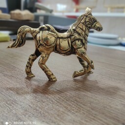  اسب برنزی کوچک 