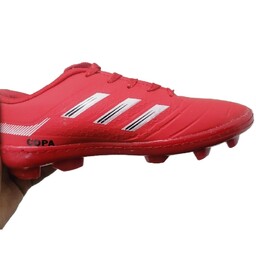 کفش فوتبال قرمز 