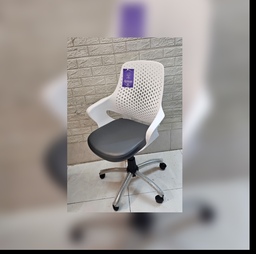 صندلی کارمندی مدرن( ارسال به عهده مشتریه)