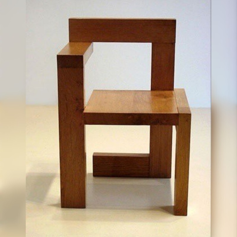 صندلی چوبی خاص 