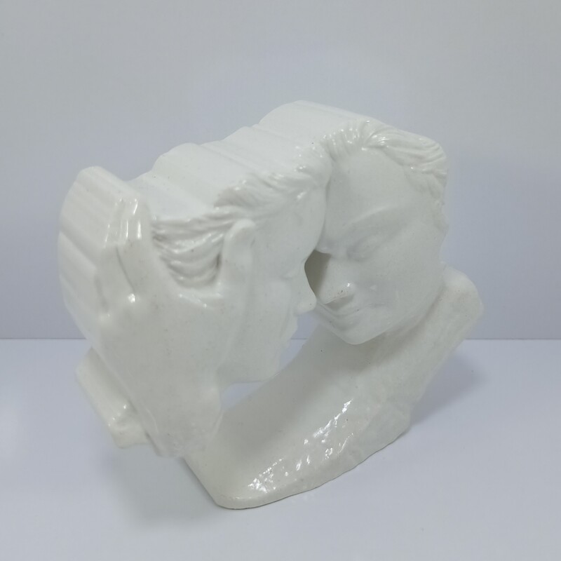 مجسمه سنگ مصنوعی بتنی دست ساز طرح رومئو و ژولیت 