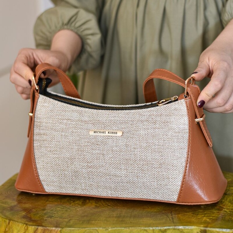 کیف زیبا ترکیب چرم و کنفی کنف در رنگبندی با بند دوشی زیبا باکیفیت