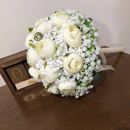 دسته گل برفی با دیزاین گل عروس( ژیپسوفیلا)