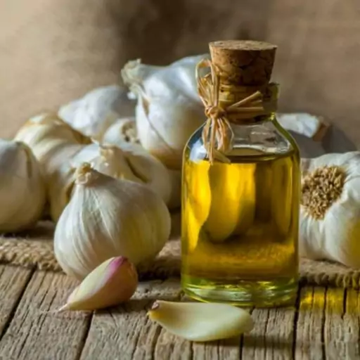 روغن سیر کاملا طبیعی و سنتی تولید شده در باغچه گیاهان دارویی زواره 