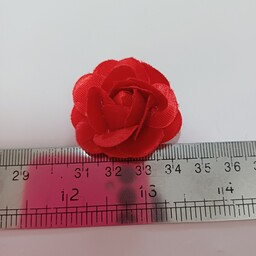 گل پارچه ای گل رز قرمز سایز 3.5سانتی (به صورت دونه ای)