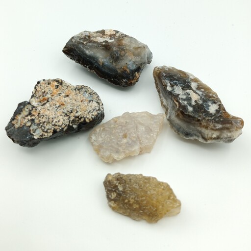 سنگ های قیمتی و زینتی عقیق آبدار و شفت العبد A45