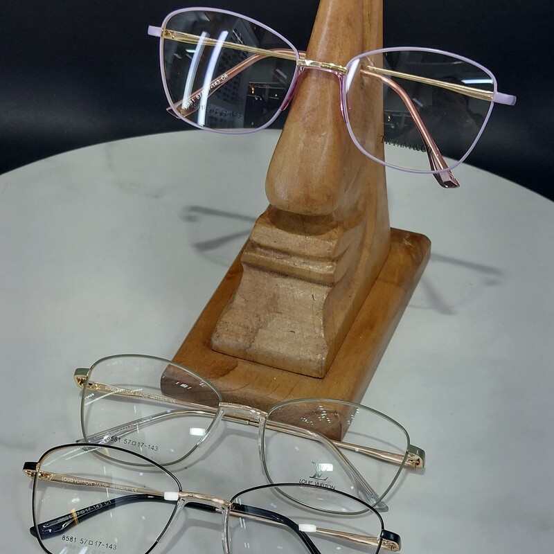 عینک فریم طبی زنانه دخترانه فلزی  برند لویی ویتون و تیفاتی پد بینی یک تیکه 