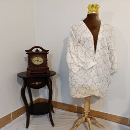 مانتو عبایی کریسپو شاین دار زنانه خامه دوزی شده،رنگ سفید،فری سایز مناسبه سایز 38تا 44