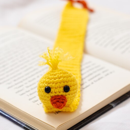 بوکمارک نشانگر نشانک بافتنی کتاب مدل جوجه زرد  گوگولی با موی کوتاه (پخش عمده انواع بوکمارک )